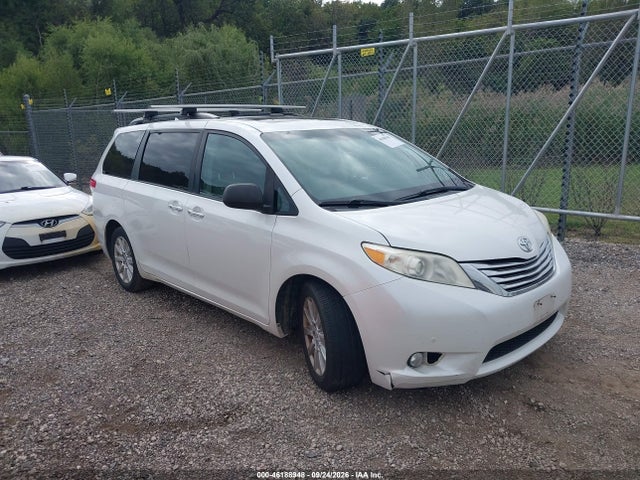 2011 Toyota Sienna Limited მანქანა იყიდება აუქციონზე, vin: 5TDDK3DC3BS013231, აუქციონის ნომერი: 46188948