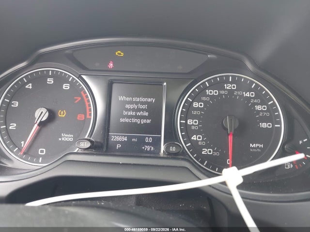2011 Audi Q5 3.2 Premium Plus მანქანა იყიდება აუქციონზე, vin: WA1WKAFP8BA044883, აუქციონის ნომერი: 46189059