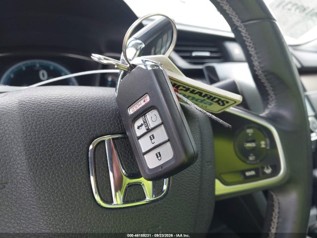 46189231 :رقم المزاد ، 19XFC1F92GE023715 vin ، 2016 Honda Civic Touring مزاد بيع