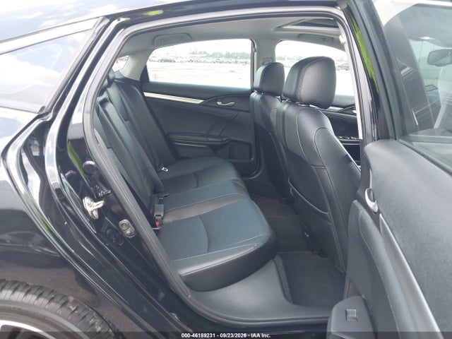 46189231 :رقم المزاد ، 19XFC1F92GE023715 vin ، 2016 Honda Civic Touring مزاد بيع