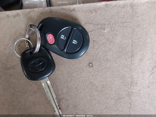 46189277 :رقم المزاد ، 5TFUY5F14HX669690 vin ، 2017 Toyota Tundra Sr5 5.7l V8 مزاد بيع
