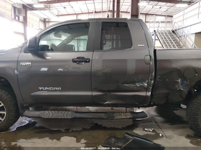 46189277 :رقم المزاد ، 5TFUY5F14HX669690 vin ، 2017 Toyota Tundra Sr5 5.7l V8 مزاد بيع