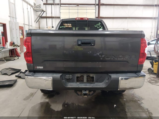 46189277 :رقم المزاد ، 5TFUY5F14HX669690 vin ، 2017 Toyota Tundra Sr5 5.7l V8 مزاد بيع