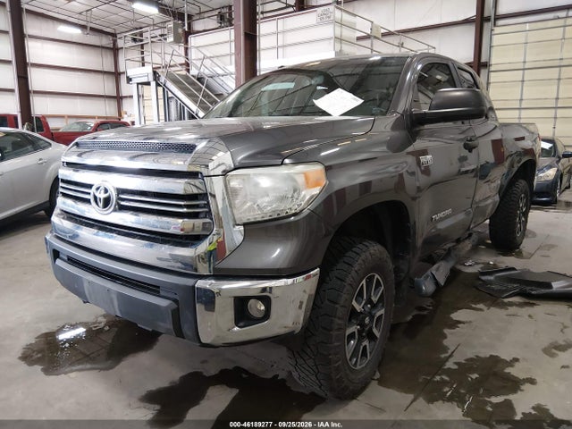 46189277 :رقم المزاد ، 5TFUY5F14HX669690 vin ، 2017 Toyota Tundra Sr5 5.7l V8 مزاد بيع