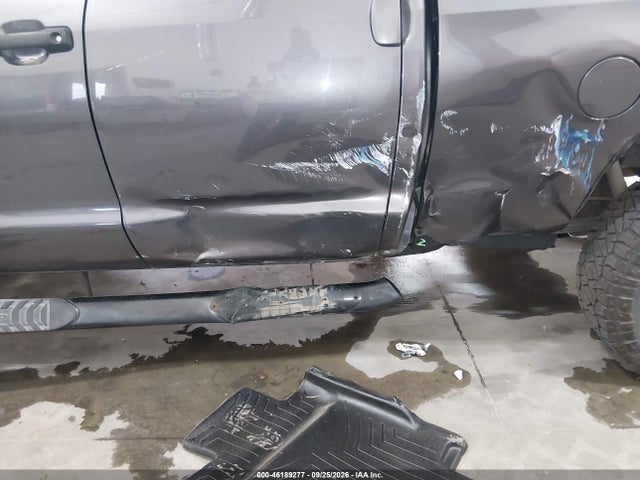 46189277 :رقم المزاد ، 5TFUY5F14HX669690 vin ، 2017 Toyota Tundra Sr5 5.7l V8 مزاد بيع