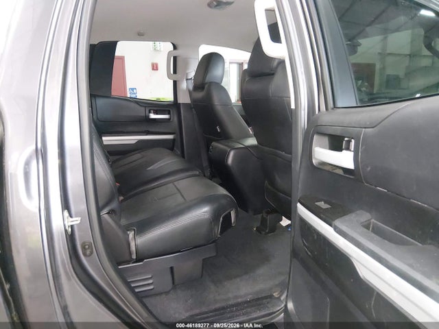 46189277 :رقم المزاد ، 5TFUY5F14HX669690 vin ، 2017 Toyota Tundra Sr5 5.7l V8 مزاد بيع