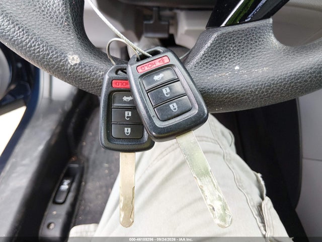 46189296 :رقم المزاد ، 1HGCR2F32HA130594 vin ، 2017 Honda Accord Lx مزاد بيع