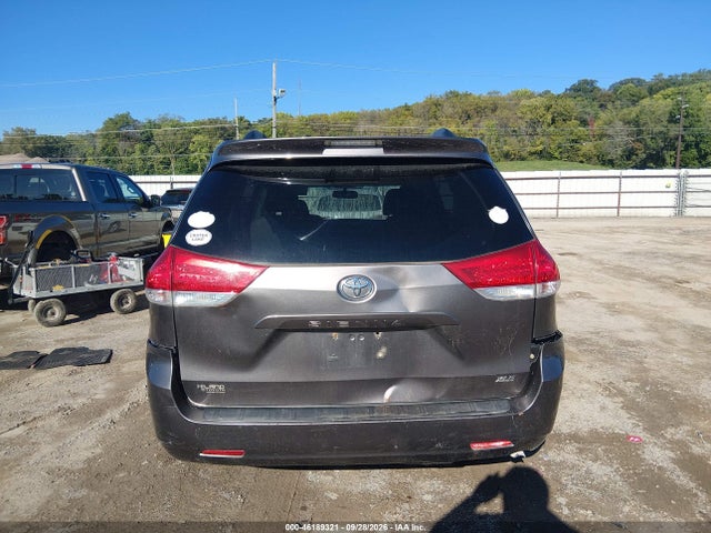 Aukcja sprzedaży 2013 Toyota Sienna Xle, vin: 5TDYK3DC2DS329997, numer aukcji: 46189321
