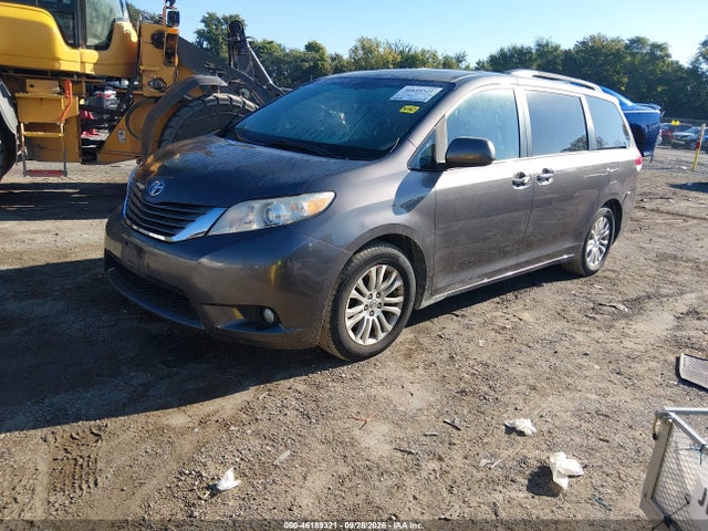 Aukcja sprzedaży 2013 Toyota Sienna Xle, vin: 5TDYK3DC2DS329997, numer aukcji: 46189321