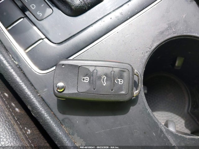 46189341 :رقم المزاد ، 1VWAT7A38FC045415 vin ، 2015 Volkswagen Passat 1.8t Wolfsburg Edition مزاد بيع