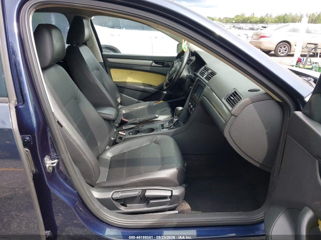 46189341 :رقم المزاد ، 1VWAT7A38FC045415 vin ، 2015 Volkswagen Passat 1.8t Wolfsburg Edition مزاد بيع