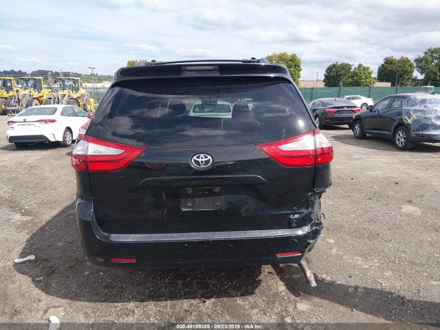 46189389 :رقم المزاد ، 5TDKK3DC0FS590733 vin ، 2015 Toyota Sienna Le مزاد بيع