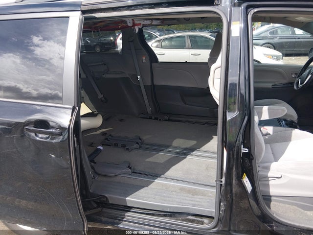 46189389 :رقم المزاد ، 5TDKK3DC0FS590733 vin ، 2015 Toyota Sienna Le مزاد بيع