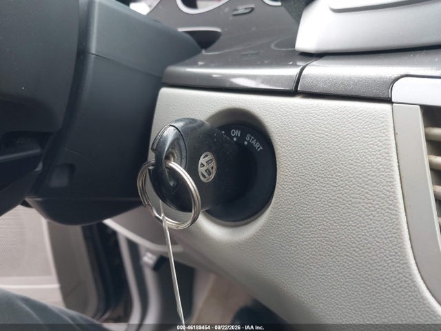 46189454 :رقم المزاد ، 2V4RW4D10AR324689 vin ، 2010 Volkswagen Routan S مزاد بيع