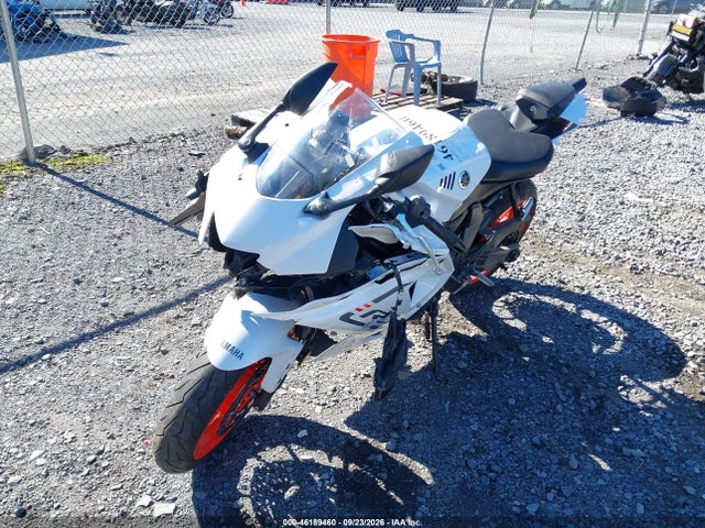 2023 Yamaha Yzfr7 მანქანა იყიდება აუქციონზე, vin: JYARM38E4PA004761, აუქციონის ნომერი: 46189460