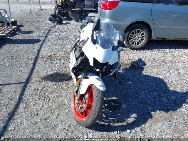 2023 Yamaha Yzfr7 მანქანა იყიდება აუქციონზე, vin: JYARM38E4PA004761, აუქციონის ნომერი: 46189460