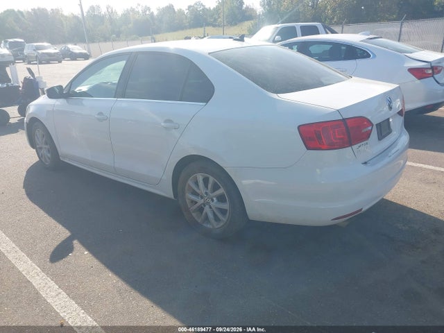 2014 Volkswagen Jetta 1.8t Se მანქანა იყიდება აუქციონზე, vin: 3VWD17AJ5EM375317, აუქციონის ნომერი: 46189477