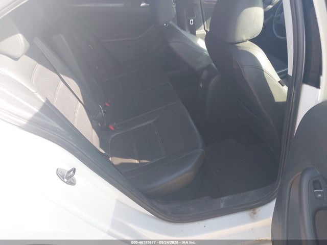 2014 Volkswagen Jetta 1.8t Se მანქანა იყიდება აუქციონზე, vin: 3VWD17AJ5EM375317, აუქციონის ნომერი: 46189477