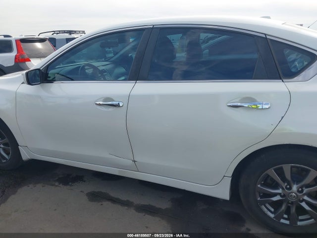 2015 Nissan Altima 2.5 S მანქანა იყიდება აუქციონზე, vin: 1N4AL3AP1FC442128, აუქციონის ნომერი: 46189507