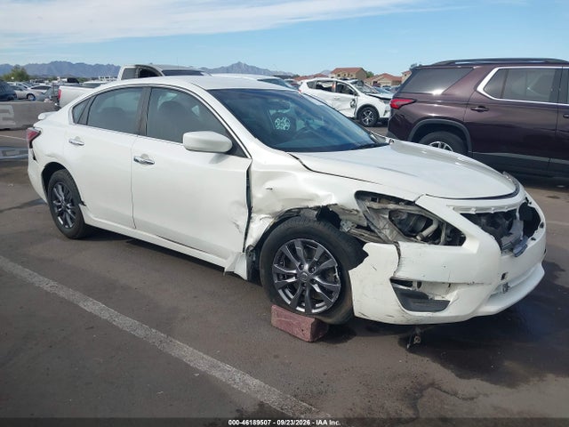 2015 Nissan Altima 2.5 S მანქანა იყიდება აუქციონზე, vin: 1N4AL3AP1FC442128, აუქციონის ნომერი: 46189507