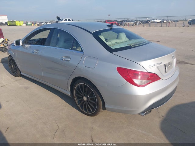 WDDSJ4EB9EN137526 Mercedes-Benz CLA 250