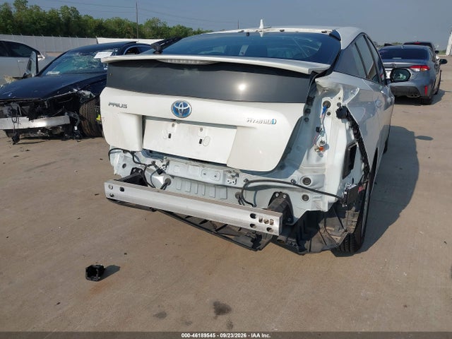 Toyota Prius Two 2017 JTDKBRFU5H3047293 Image 17