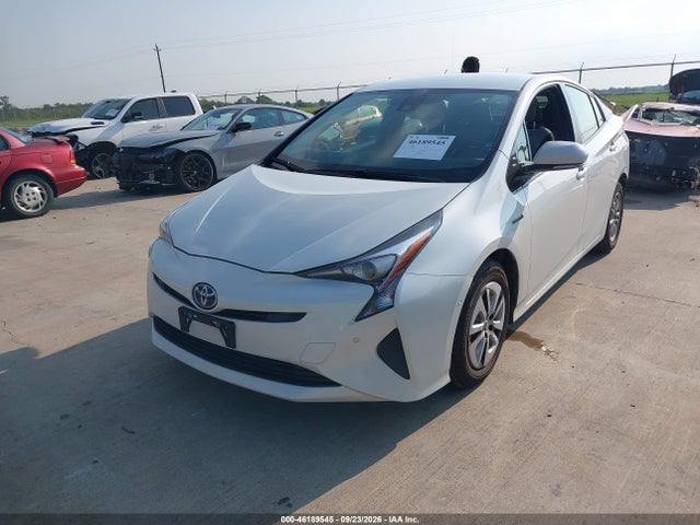 Toyota Prius Two 2017 JTDKBRFU5H3047293 Image 2
