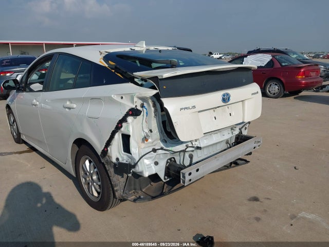 Toyota Prius Two 2017 JTDKBRFU5H3047293 Image 3