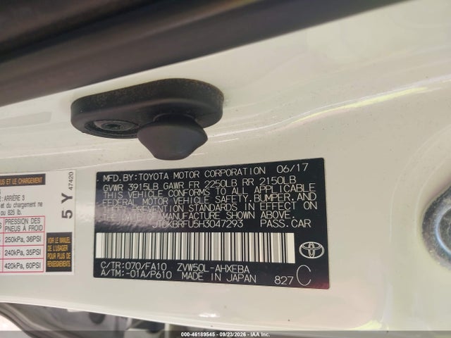 Toyota Prius Two 2017 JTDKBRFU5H3047293 Image 9