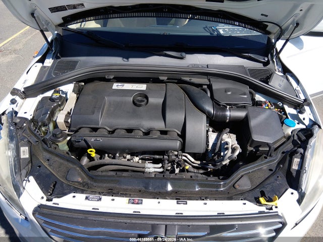 2016 Volvo Xc60 T6 მანქანა იყიდება აუქციონზე, vin: YV4902RK0G2781363, აუქციონის ნომერი: 46189551