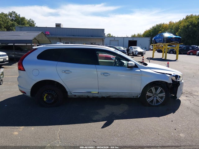 2016 Volvo Xc60 T6 მანქანა იყიდება აუქციონზე, vin: YV4902RK0G2781363, აუქციონის ნომერი: 46189551