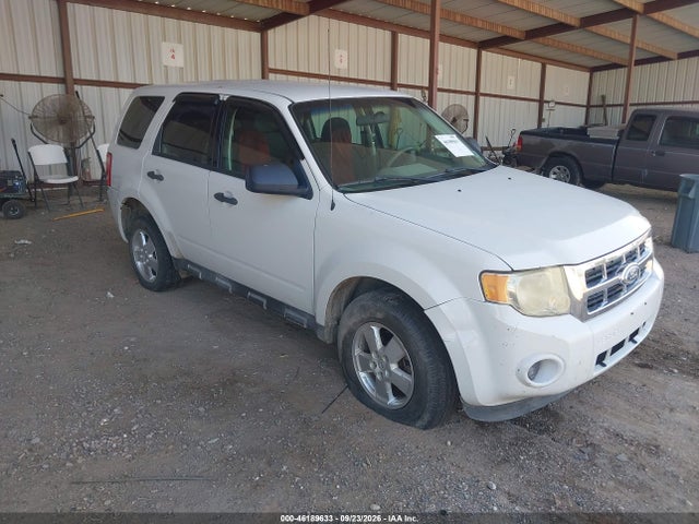 46189633 :رقم المزاد ، 1FMCU0C72BKA39590 vin ، 2011 Ford Escape Xls مزاد بيع