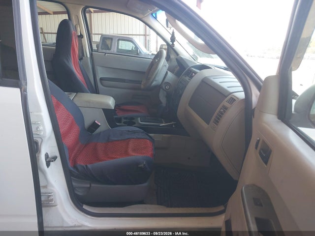 46189633 :رقم المزاد ، 1FMCU0C72BKA39590 vin ، 2011 Ford Escape Xls مزاد بيع
