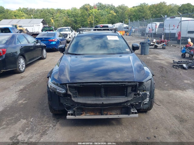 Продажа на аукционе авто 2018 Volvo V90 Cross Country T5, vin: YV4102NK8J1027157, номер лота: 46189705
