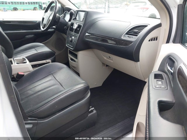 2C4RC1BG2GR292748 Chrysler Town &amp; Country Touring