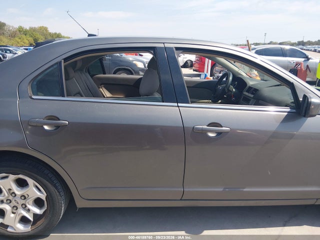46189760 :رقم المزاد ، 3FAHP0HA3BR185178 vin ، 2011 Ford Fusion Se مزاد بيع