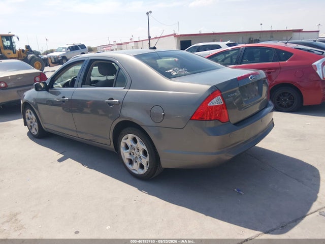 46189760 :رقم المزاد ، 3FAHP0HA3BR185178 vin ، 2011 Ford Fusion Se مزاد بيع