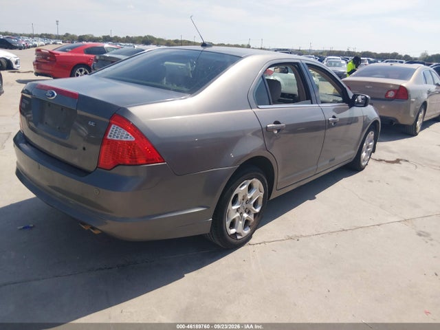 46189760 :رقم المزاد ، 3FAHP0HA3BR185178 vin ، 2011 Ford Fusion Se مزاد بيع