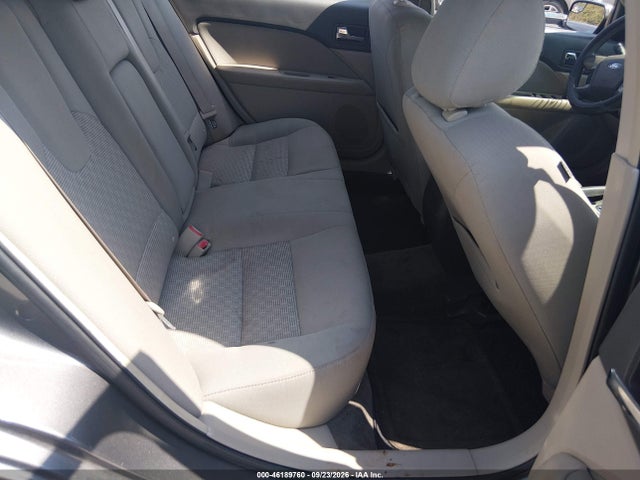 46189760 :رقم المزاد ، 3FAHP0HA3BR185178 vin ، 2011 Ford Fusion Se مزاد بيع