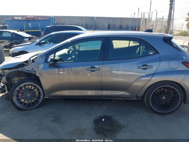 2025 Toyota Gr Corolla Premium Plus მანქანა იყიდება აუქციონზე, vin: JTNABAAE2SA021942, აუქციონის ნომერი: 46189814