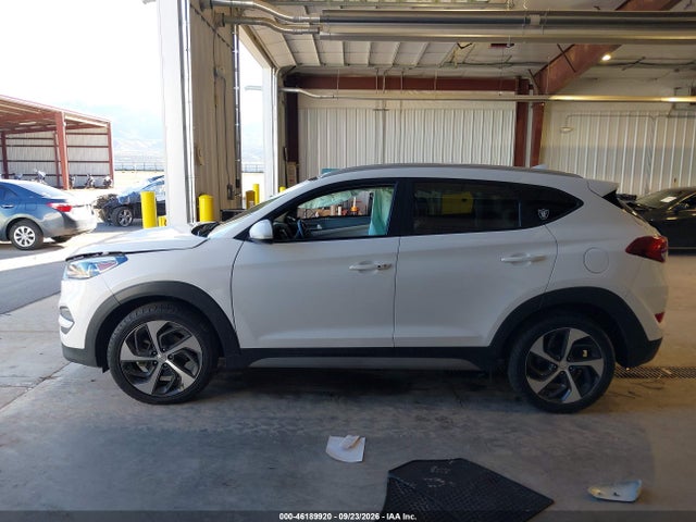KM8J3CAL1JU760773 Hyundai Tucson Sport