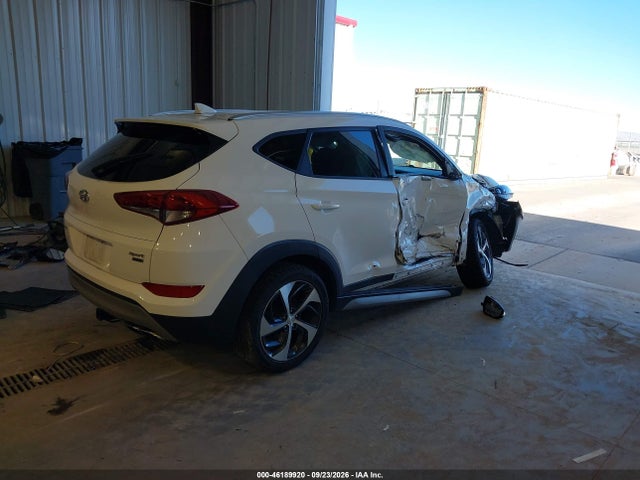 KM8J3CAL1JU760773 Hyundai Tucson Sport