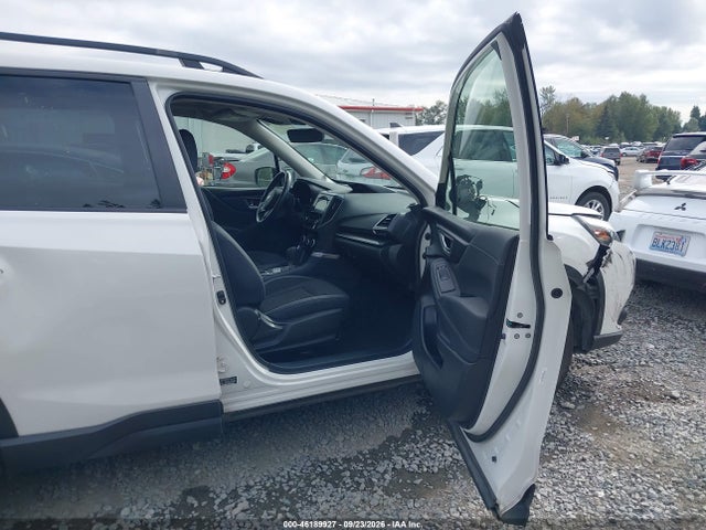 46189927 :رقم المزاد ، JF2SKAECXNH501368 vin ، 2022 Subaru Forester Premium مزاد بيع