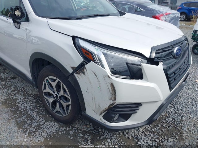 46189927 :رقم المزاد ، JF2SKAECXNH501368 vin ، 2022 Subaru Forester Premium مزاد بيع