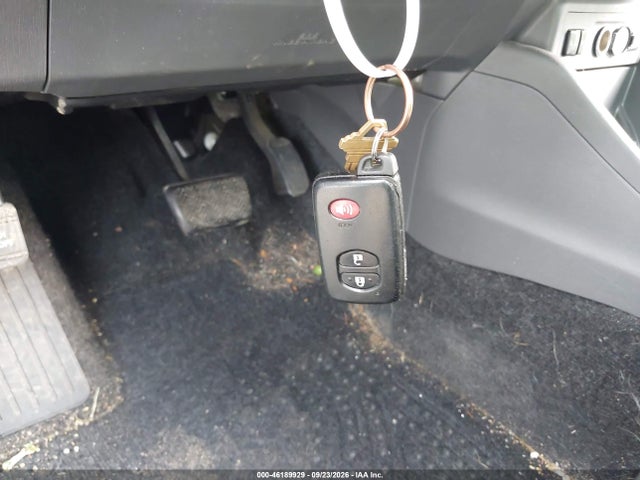 46189929 :رقم المزاد ، JTDZN3EU1D3242595 vin ، 2013 Toyota Prius V Five مزاد بيع