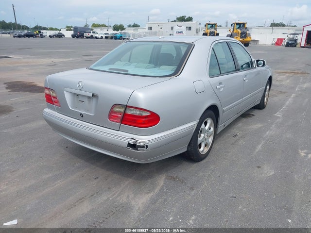46189937 :رقم المزاد ، WDBJF65J32B441196 vin ، 2002 Mercedes-benz E 320 Special Edition مزاد بيع
