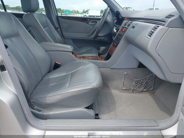 46189937 :رقم المزاد ، WDBJF65J32B441196 vin ، 2002 Mercedes-benz E 320 Special Edition مزاد بيع
