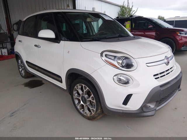 2014 Fiat 500l Trekking მანქანა იყიდება აუქციონზე, vin: ZFBCFADH2EZ012433, აუქციონის ნომერი: 46190004