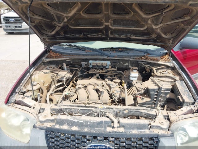 46190006 :رقم المزاد ، 1FMYU93185KD17953 vin ، 2005 Ford Escape Xlt مزاد بيع