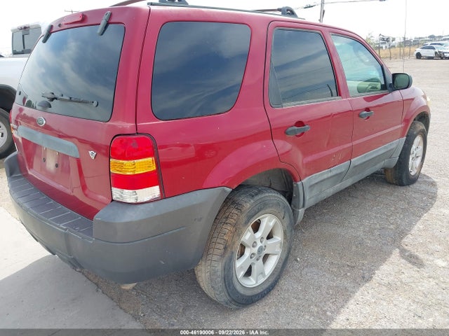 46190006 :رقم المزاد ، 1FMYU93185KD17953 vin ، 2005 Ford Escape Xlt مزاد بيع